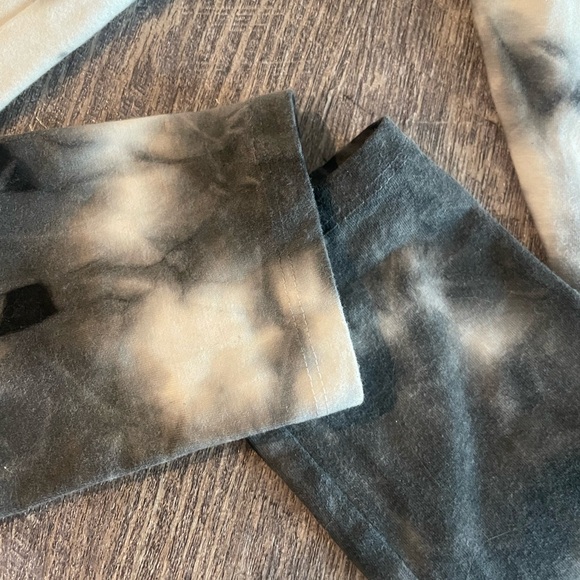 NWT Women’s Boutique Leggings Size Small - Picture 4 of 6